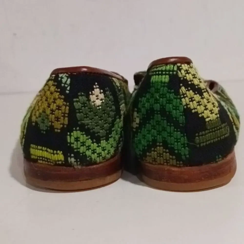 Teysha handmade knit weave embroidered loafer sz 7